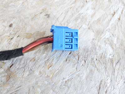 Mercedes Blue 6 Pole 4 Wire Connector 04854596283